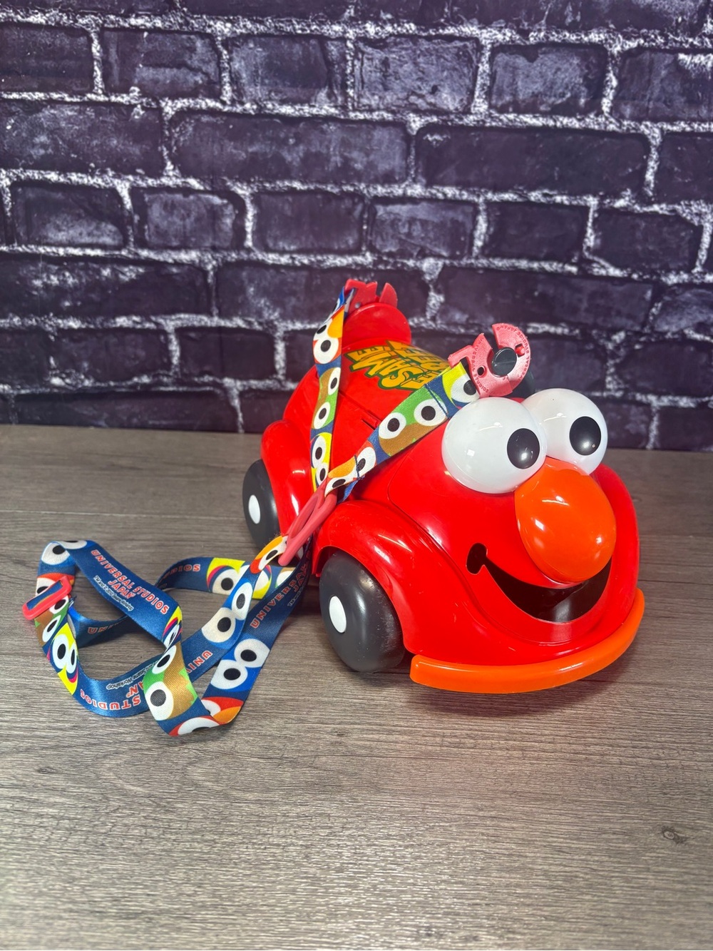 2010 Universal Studios Japan Elmo Popcorn Bucket